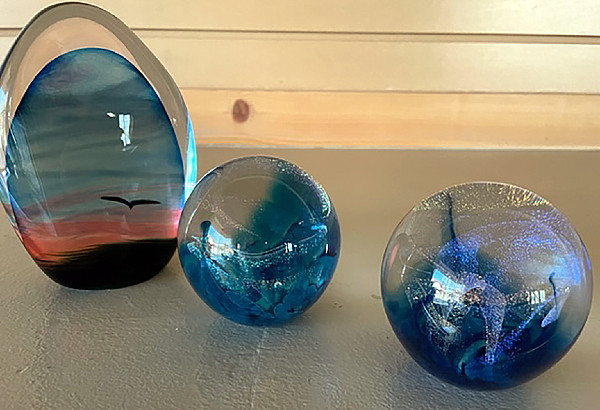 Nicole Tremblay - ovals and circlse - glass