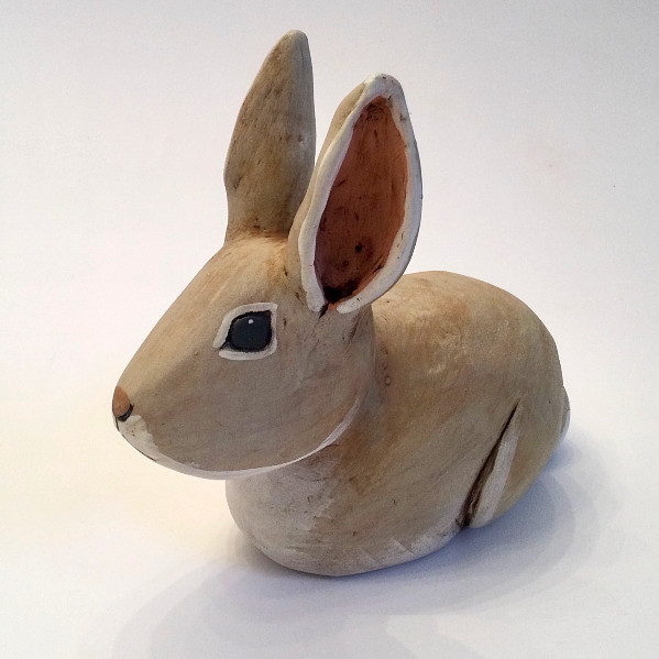 Annette ten Cate - sitting bunny - ceramics