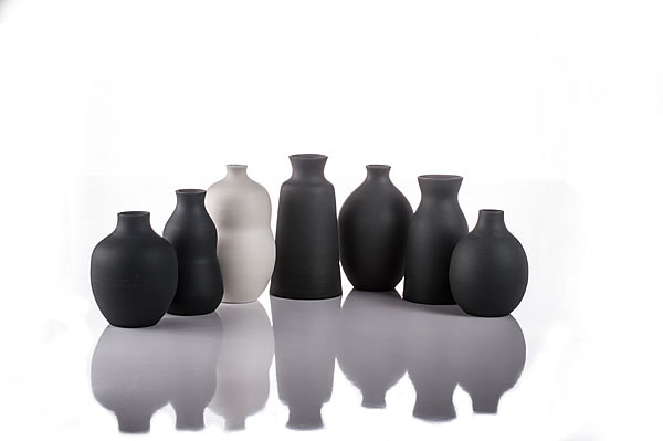Benjamin Oswald - Black - porcelain