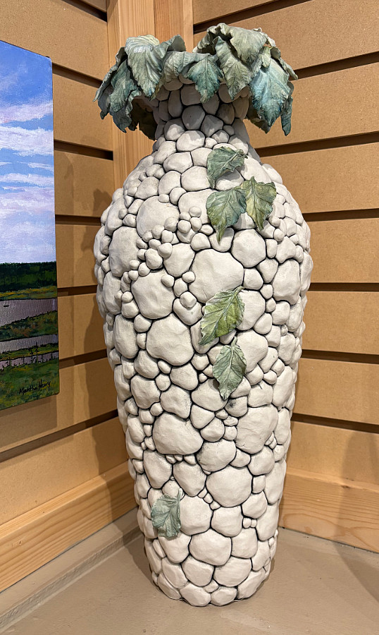 Marney Delver - pebble vase ceramics