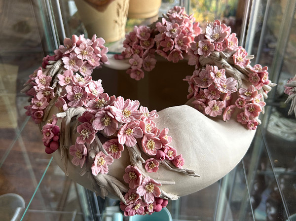 Marney Delver - pink nest - ceramics