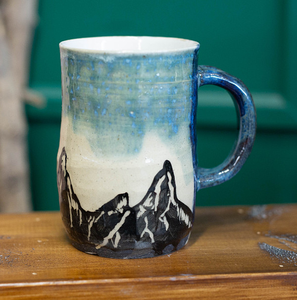 Naomi Pendrigh - carved mountain mug - ceramics